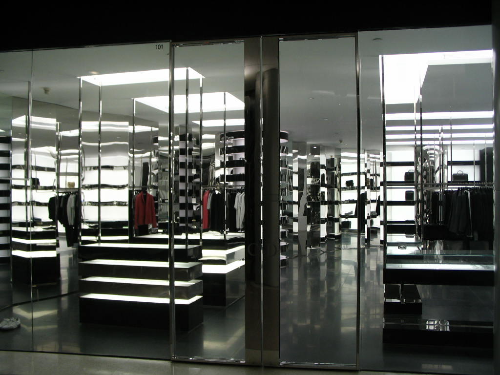 男装上海专卖店（施工图及实景）